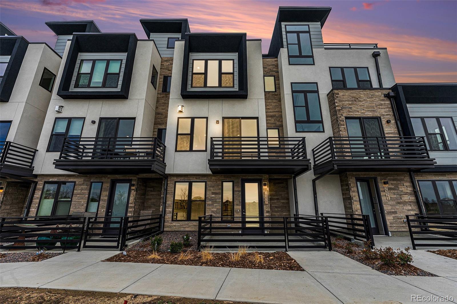 2323 Lakeshore Lane Unit 11
