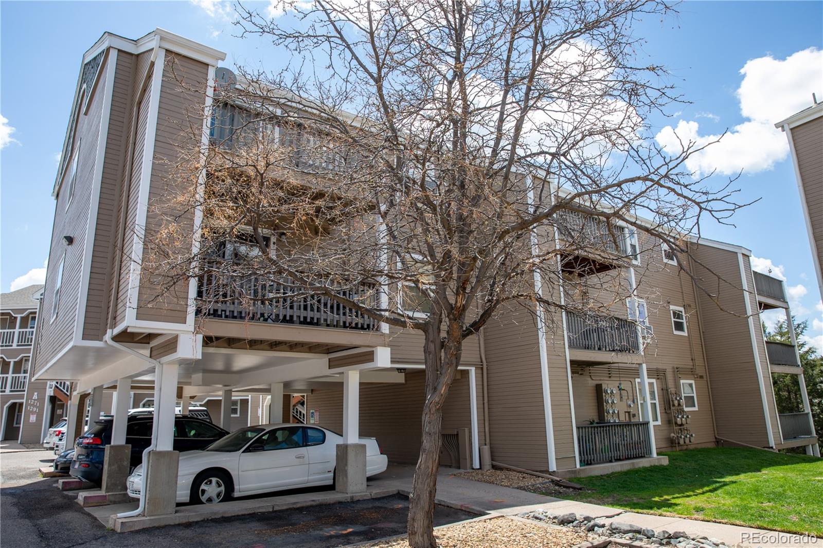 1261 S Gilbert Street Unit 202