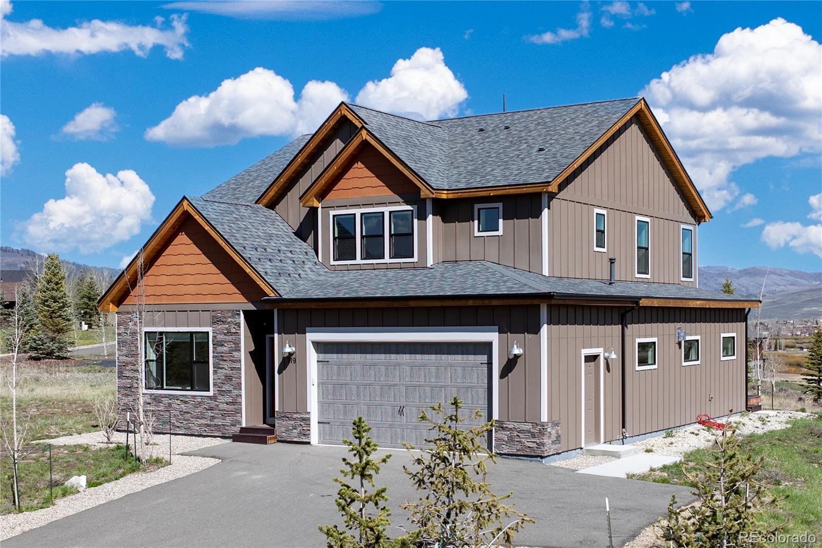 719 Saddle Ridge Circle