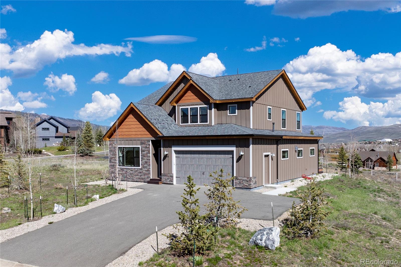719 Saddle Ridge Circle