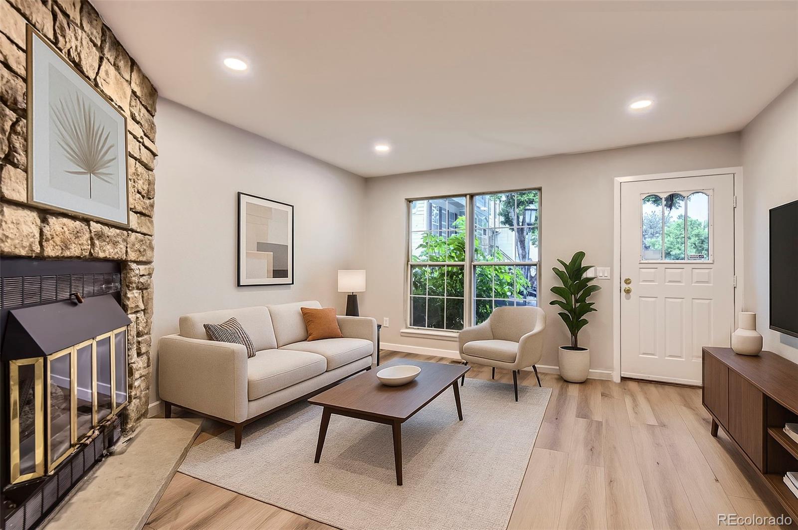 1811 S Quebec Way Unit 31