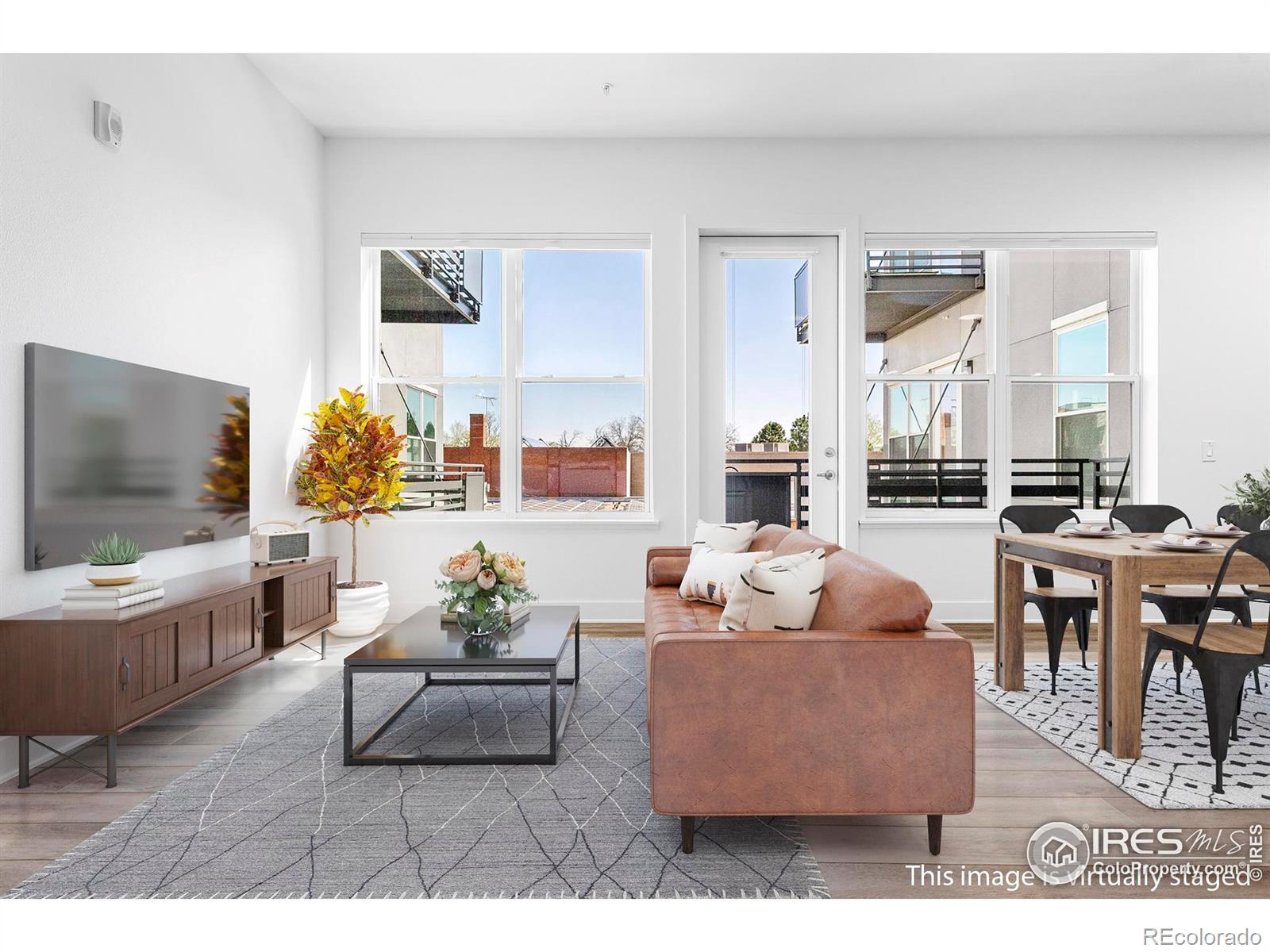 1707 Walnut Street Unit 208