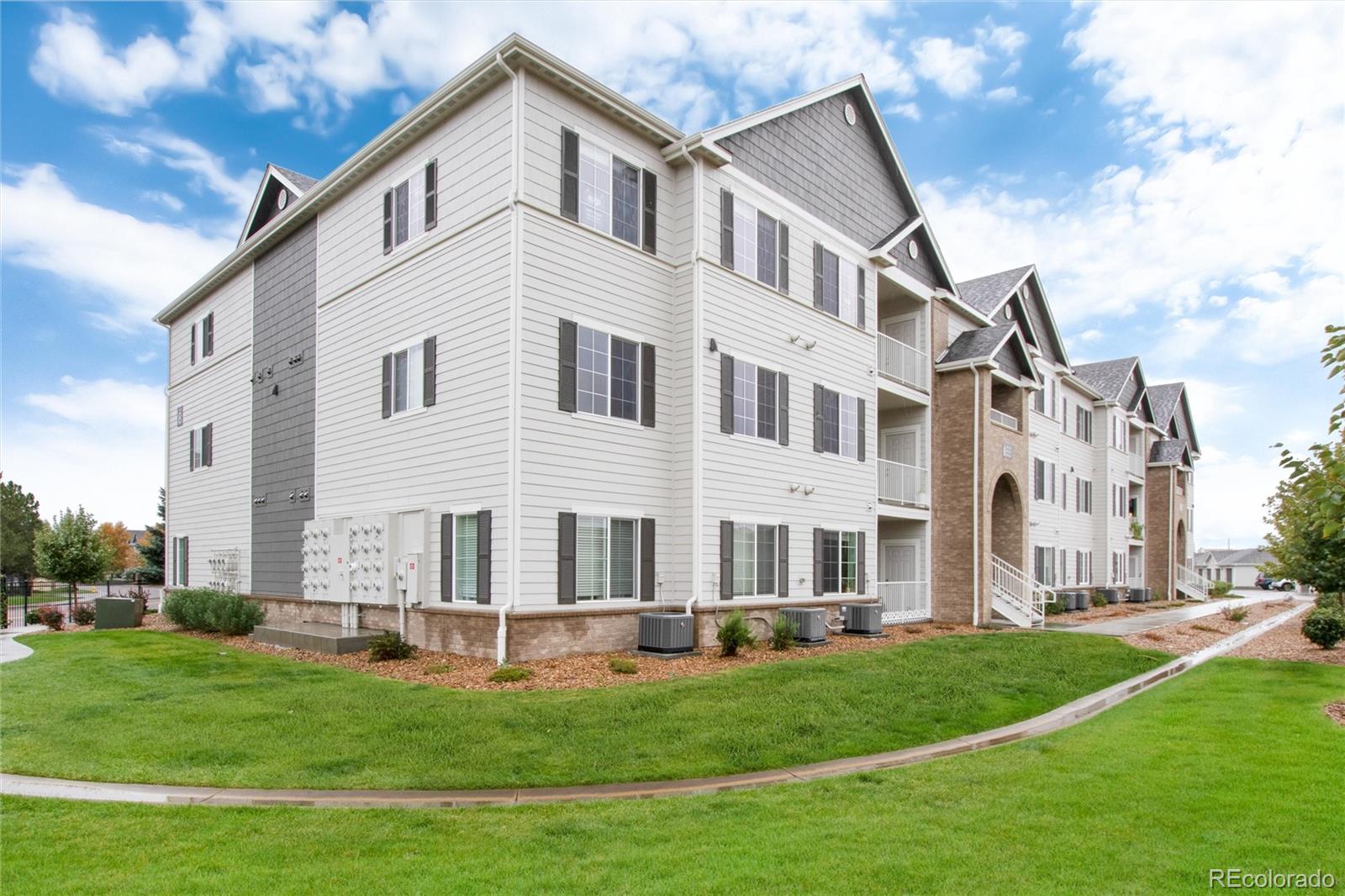 15700 E Jamison Drive Unit 8-305