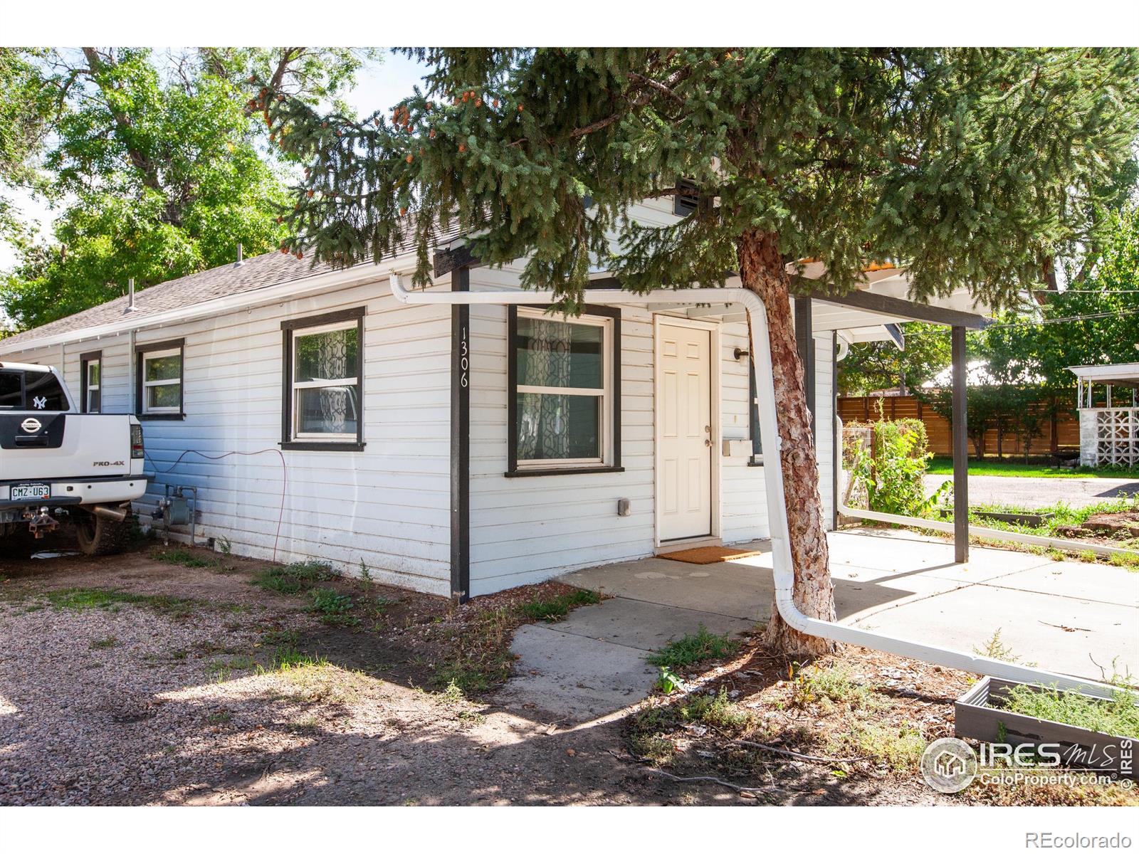 1306 14th Avenue
