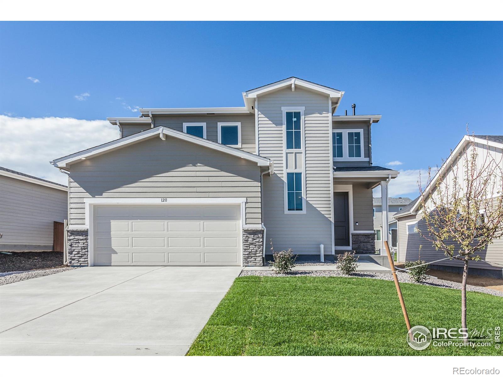 1211 105th Ave Ct