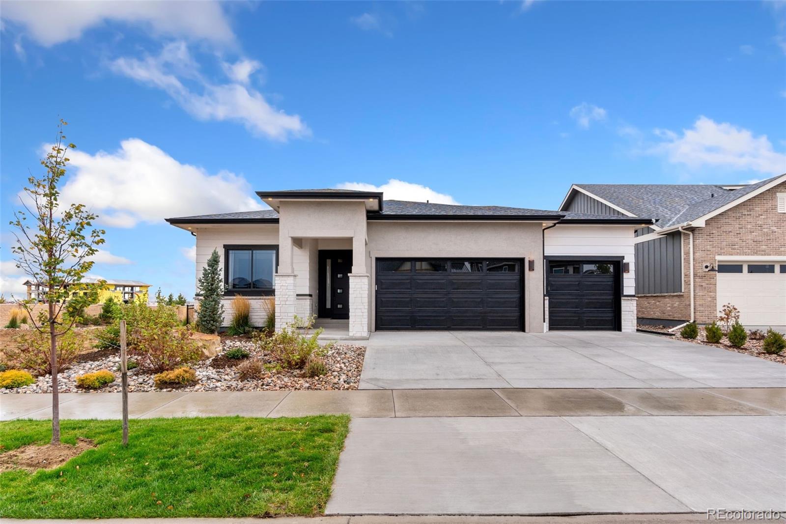 3631 N Buchanan Court