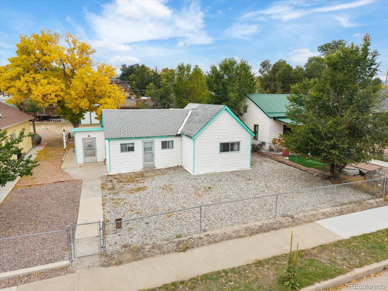 813 W 2nd Street