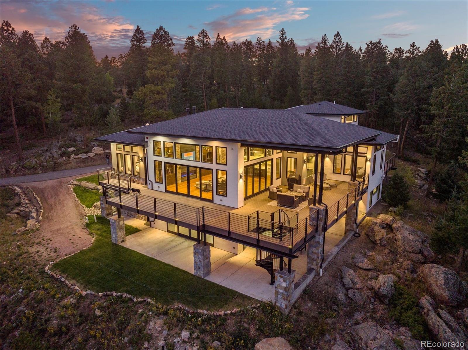 1082 W Meadow Road