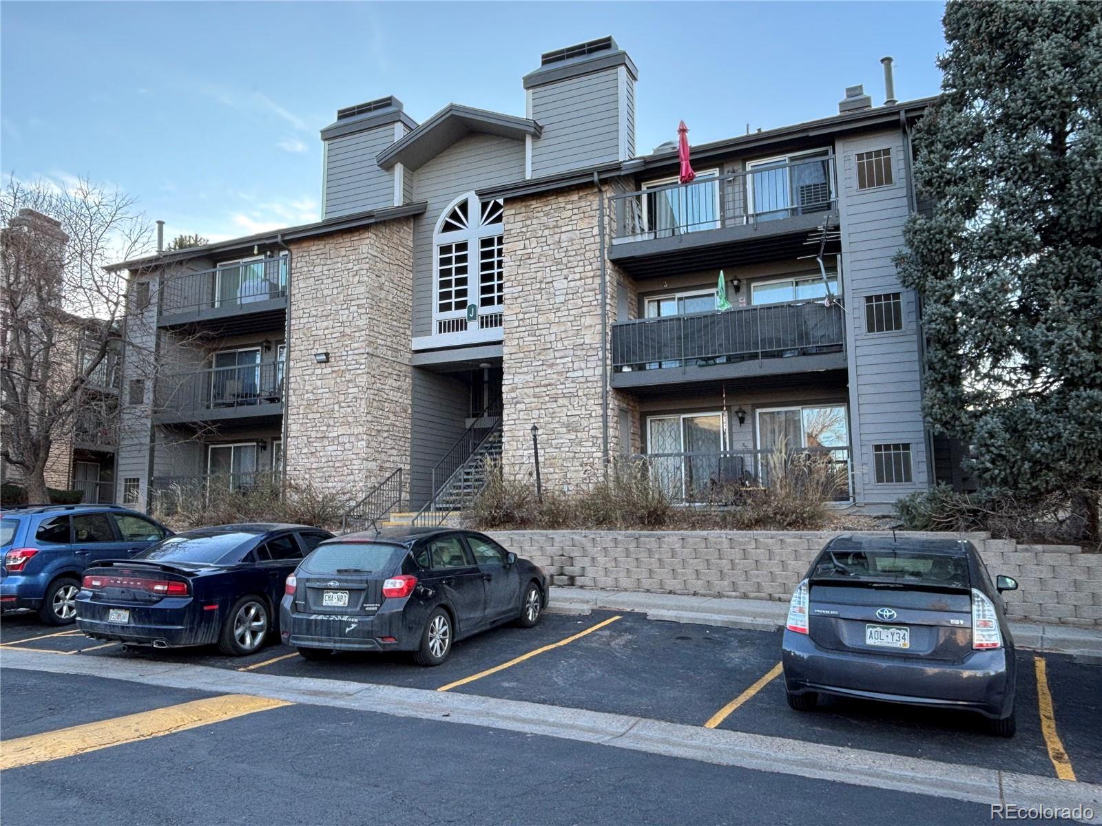 2575 S Syracuse Way Unit J102