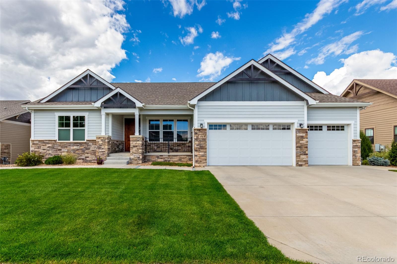909 signal Court