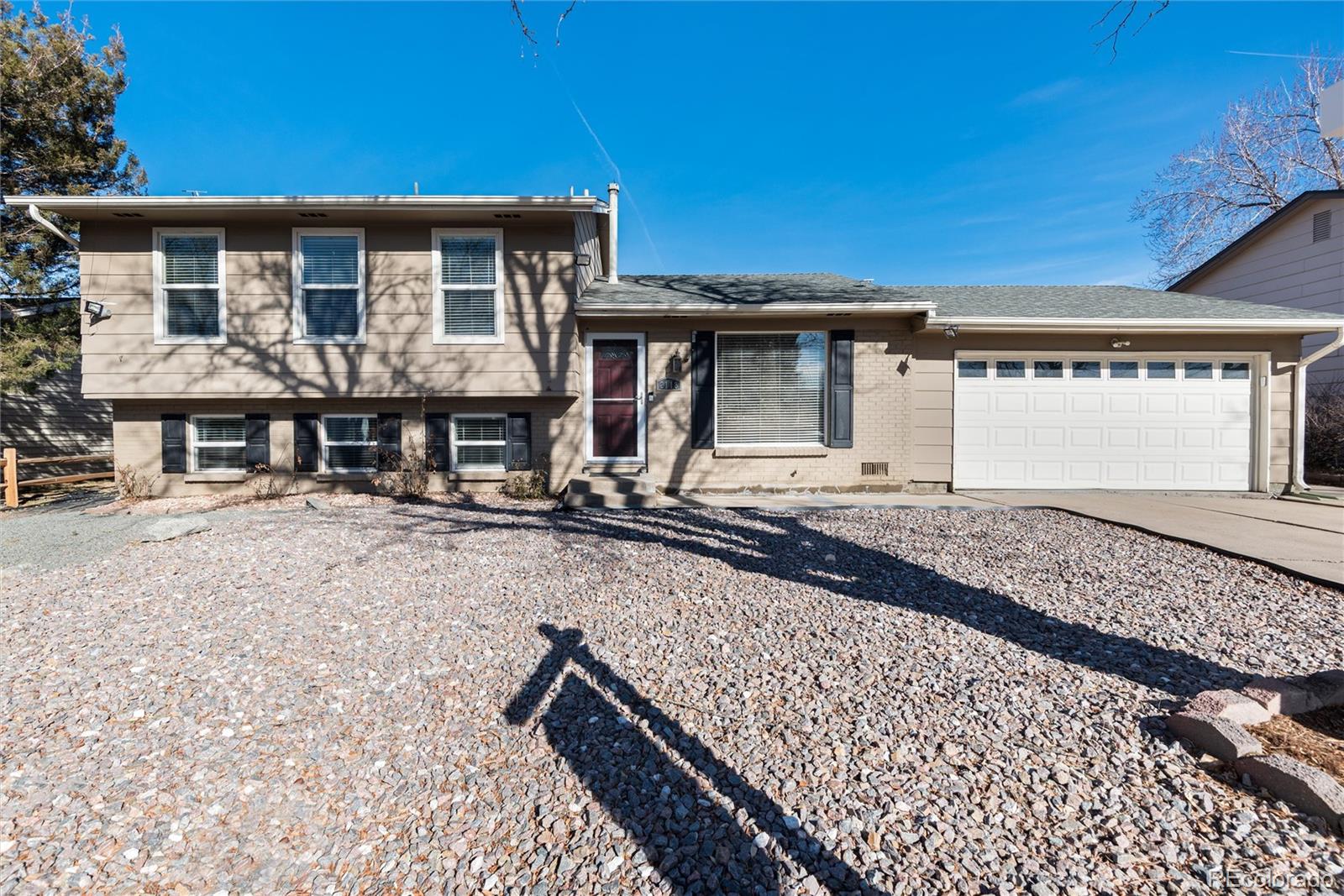 2118 S Mobile Way