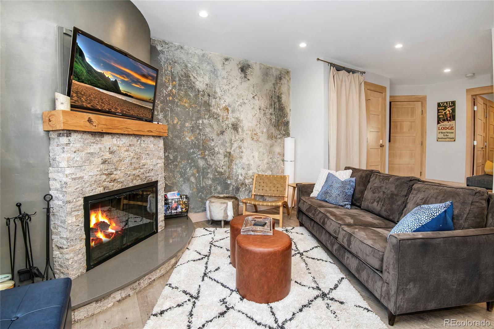 4192 Spruce Way Unit 109A