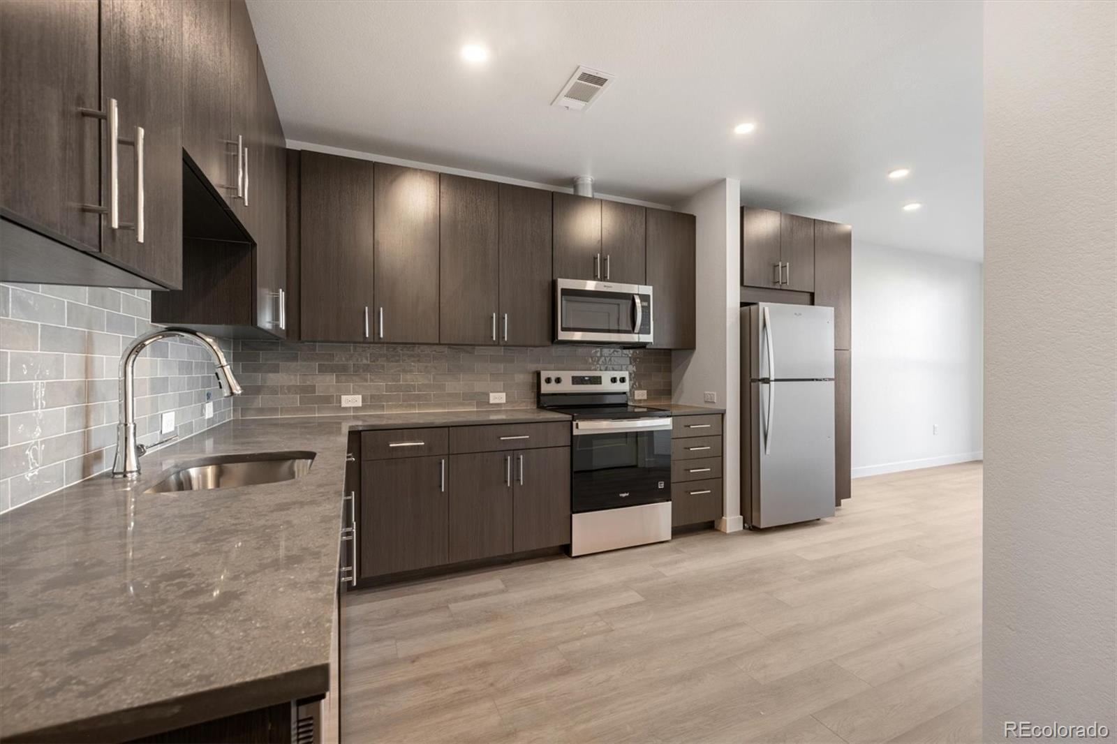 639 29th Street Unit 301