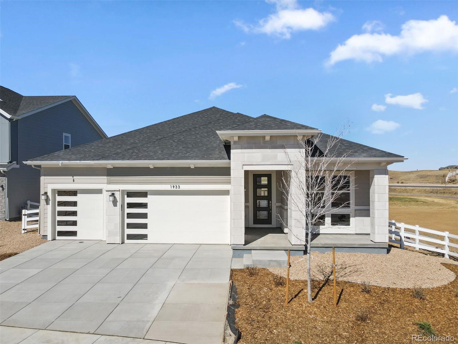1933 S Eaton Park Way