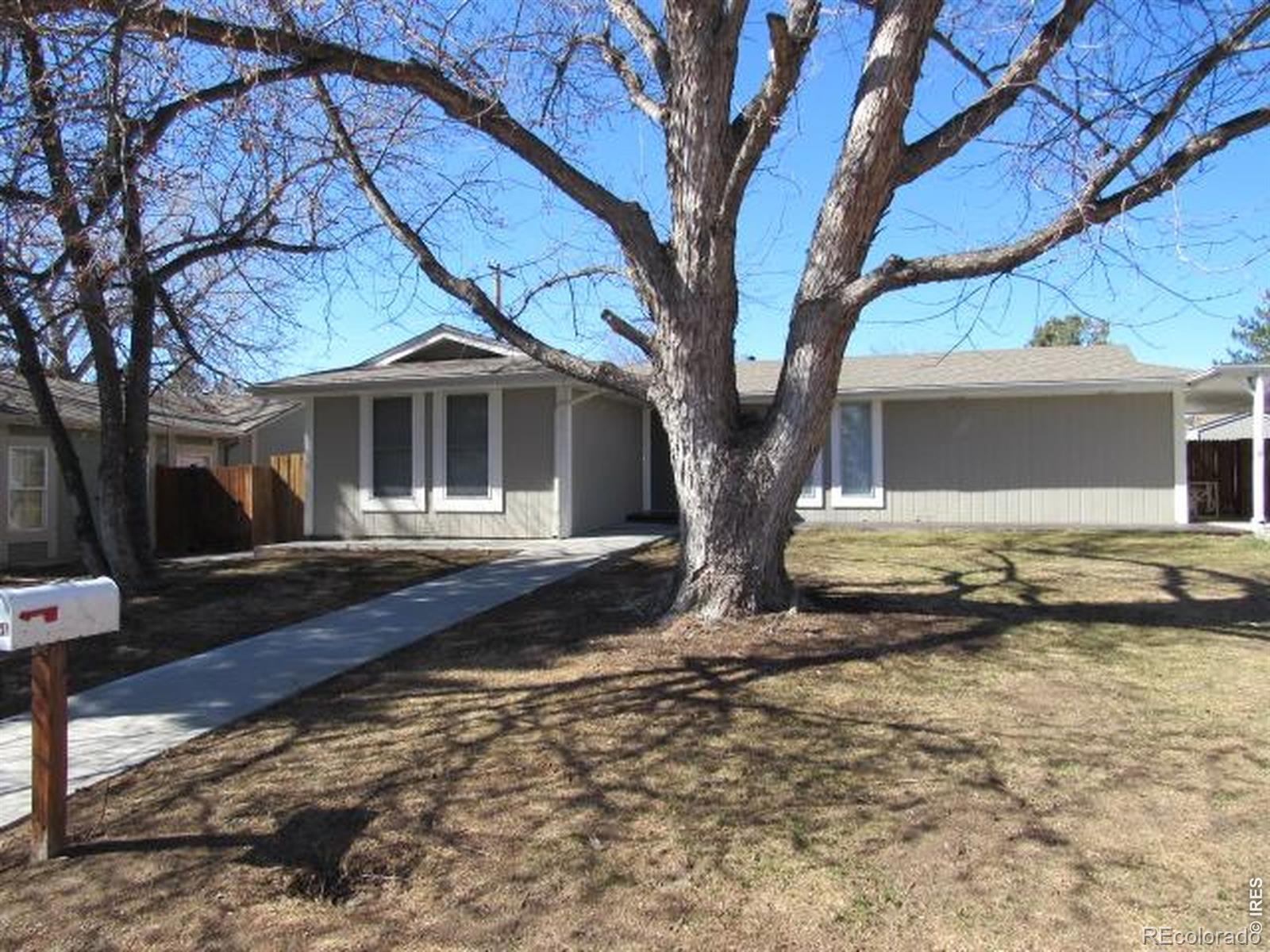 2551 S Hoyt Court