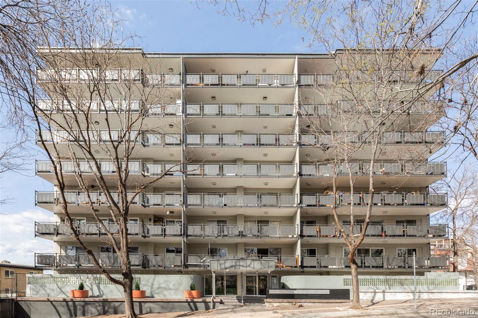 669 N Washington Street Unit 203