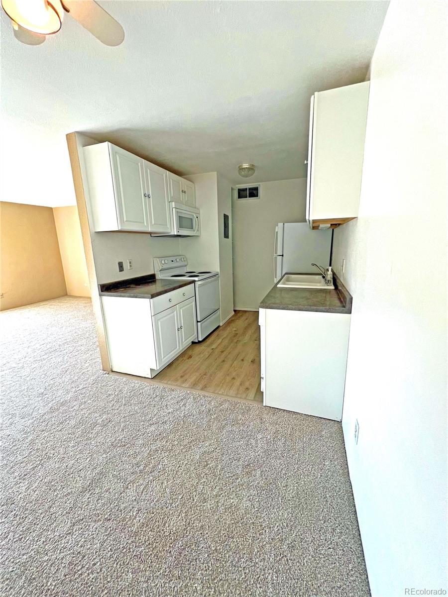 10211 Ura Lane Unit 2-208