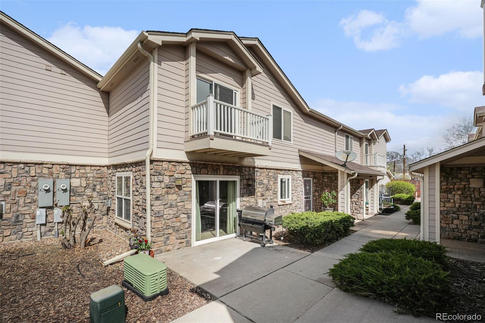 1565 Roseanna Drive