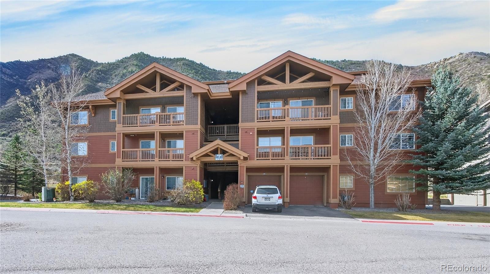 560 River View Drive Unit 706