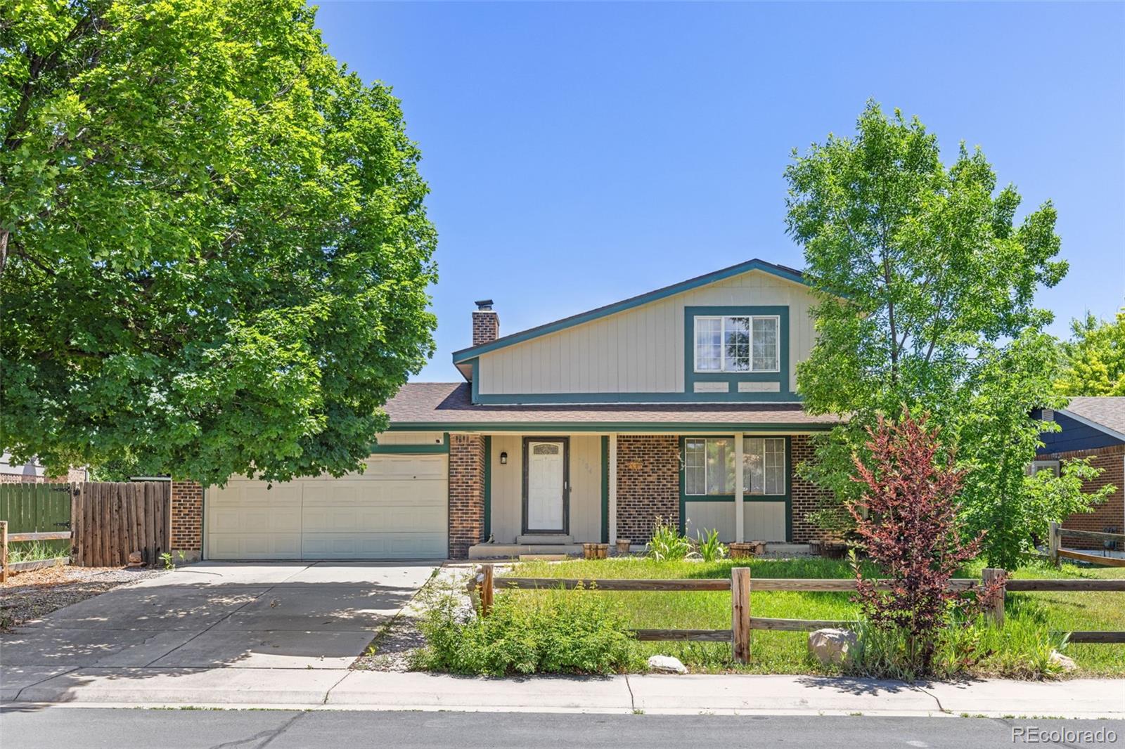 1584 S Fraser Way