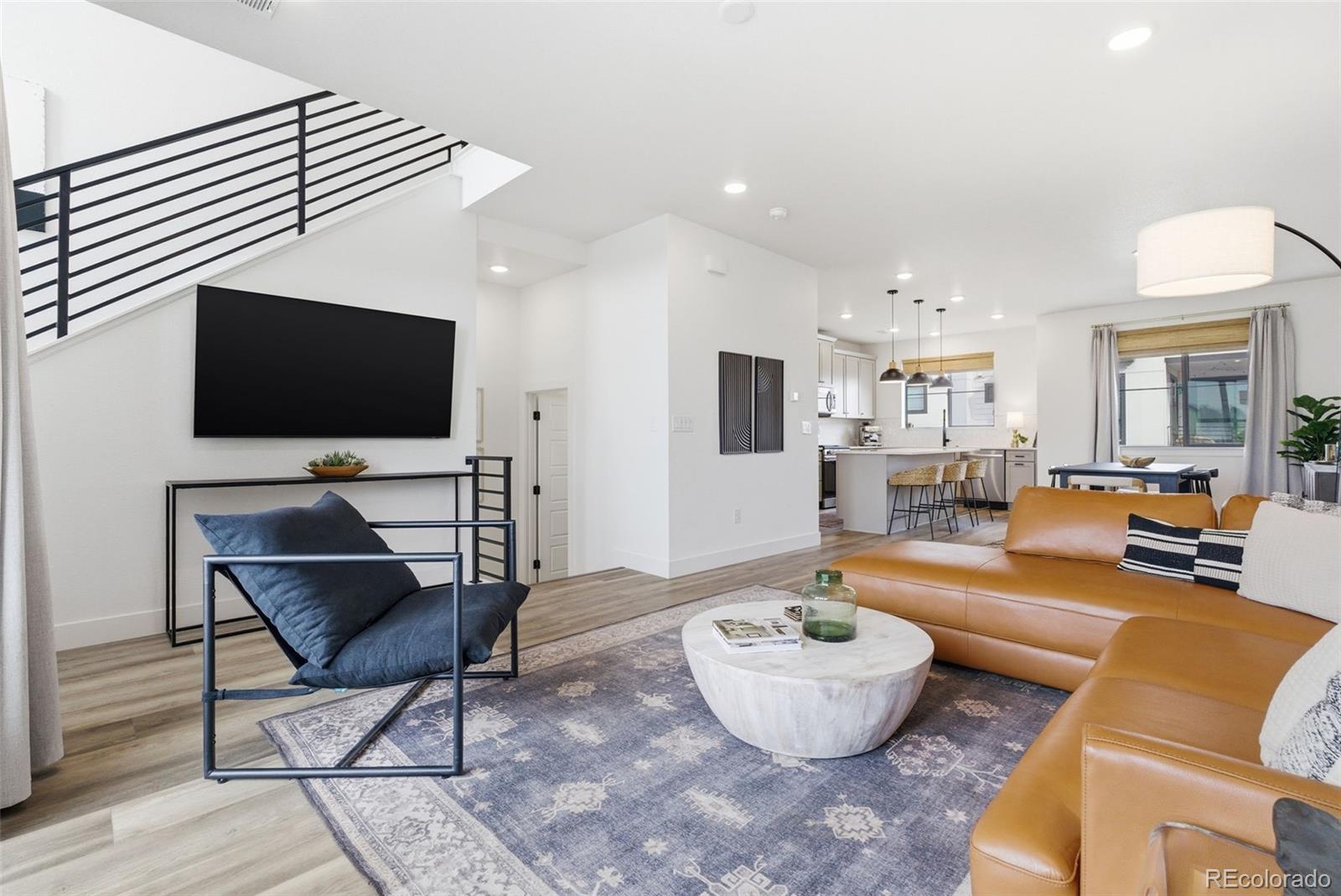 2048 S Holly Street Unit 5