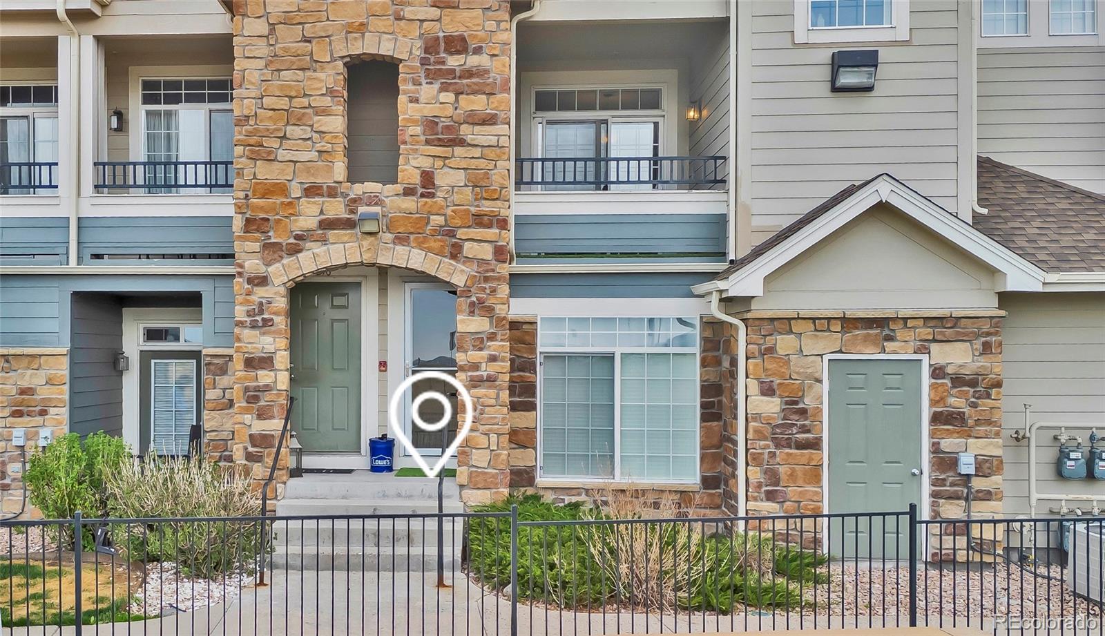 488 Black Feather Loop Unit 215