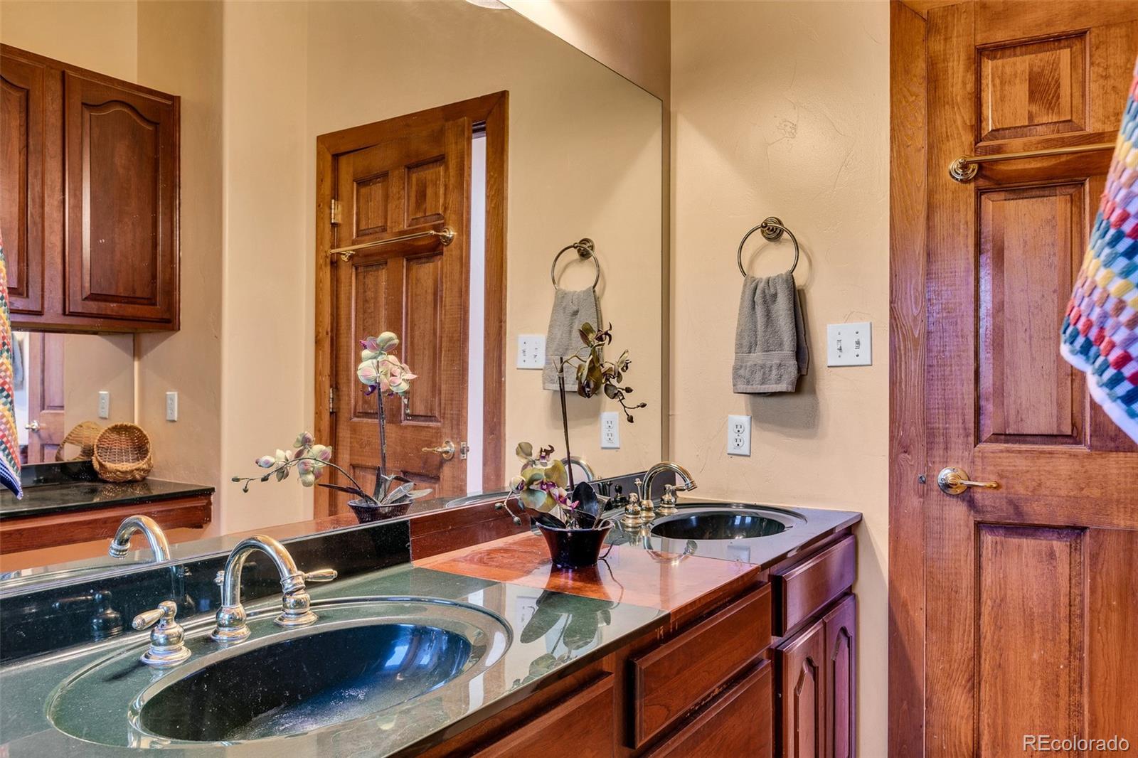 1528 Silverheels Road