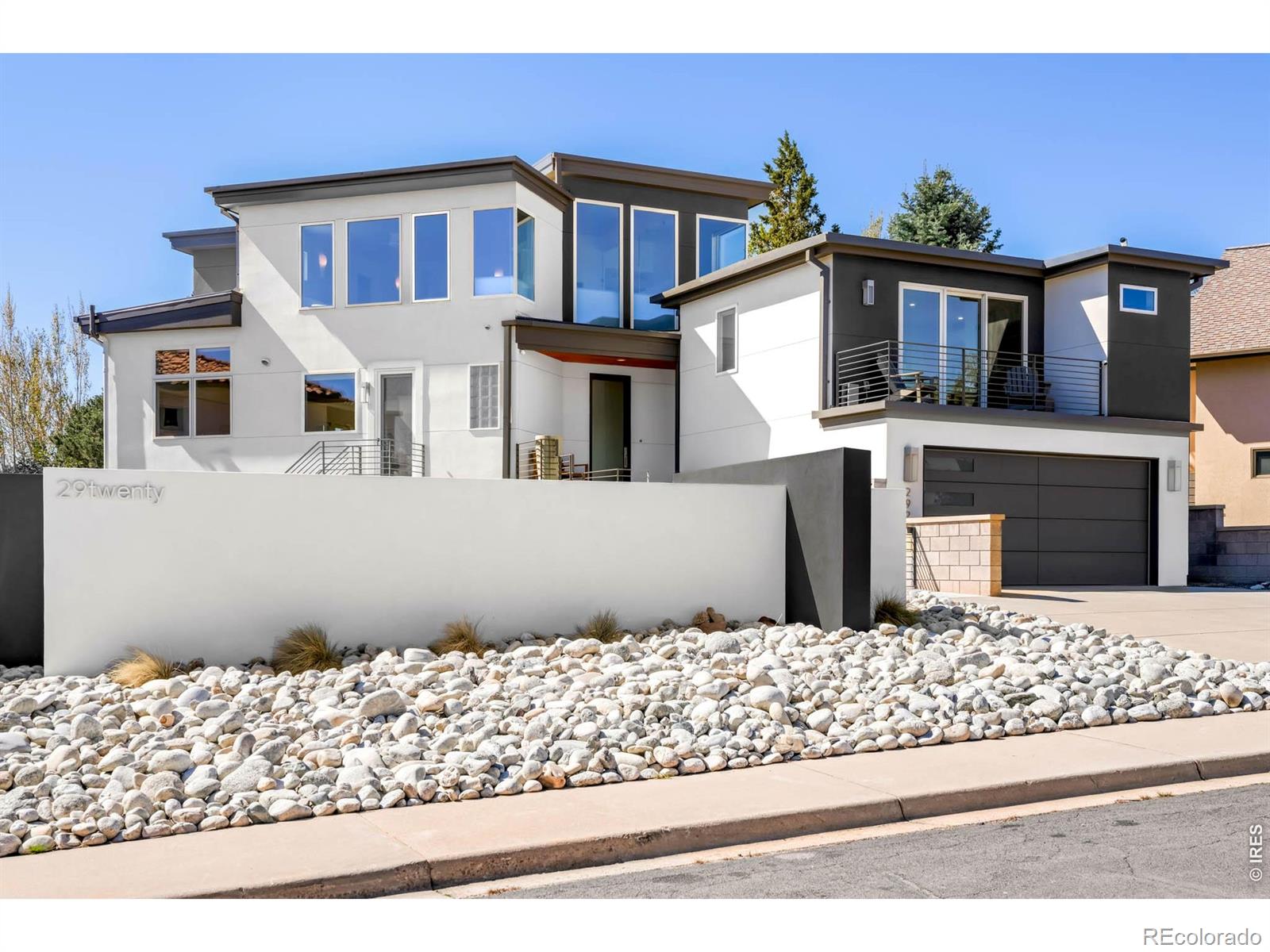 2920 Lafayette Drive