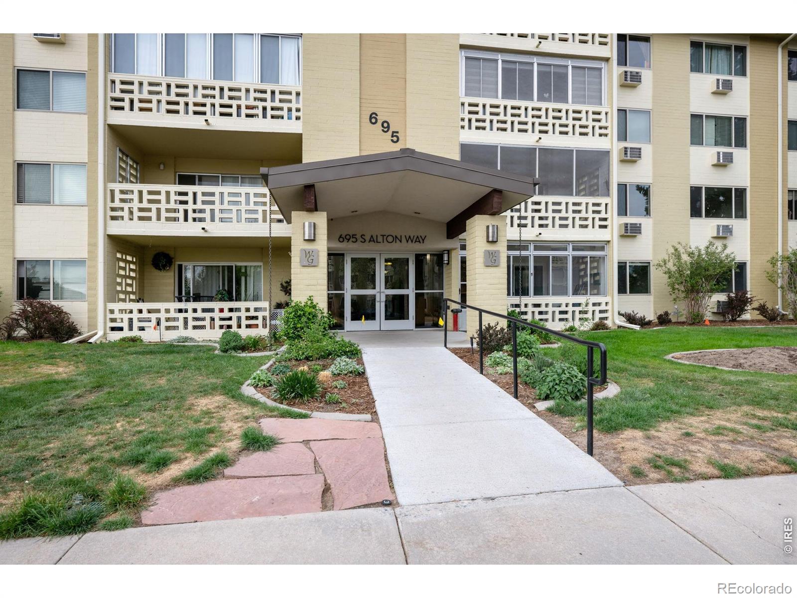 695 S Alton Way Unit 6D