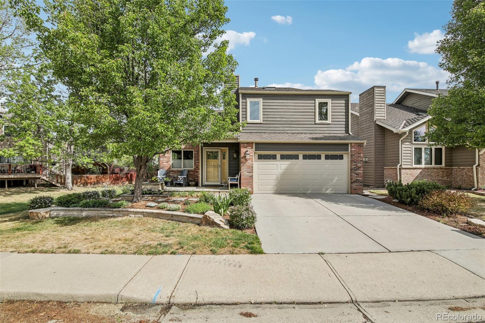 869 W Barberry Circle