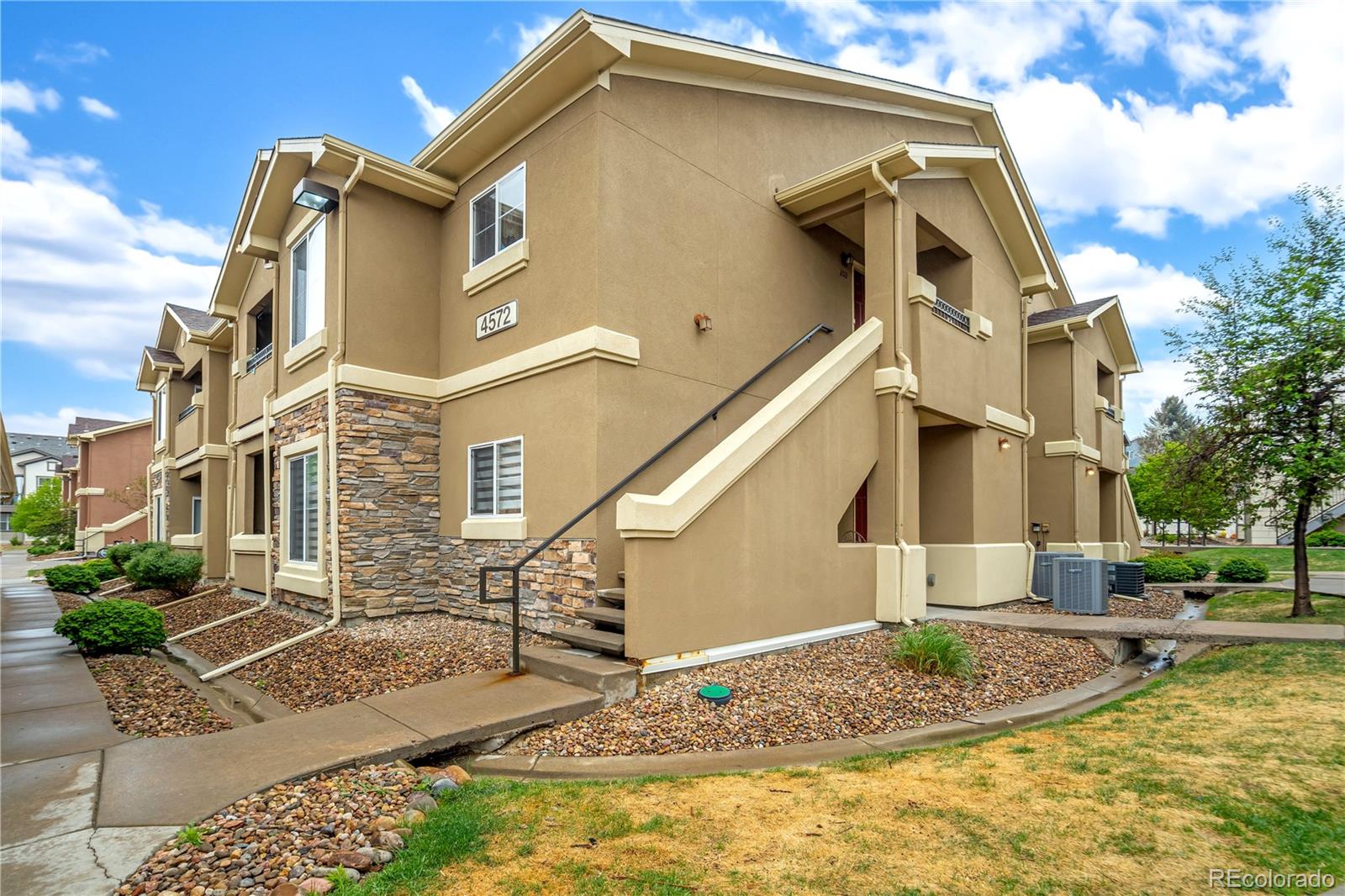4572 Copeland Loop Unit 102