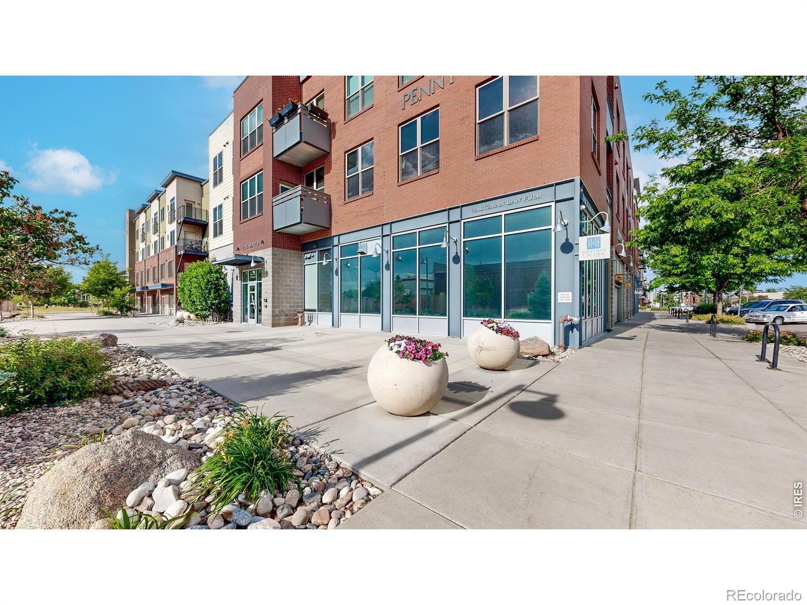 204 Maple Street Unit 403