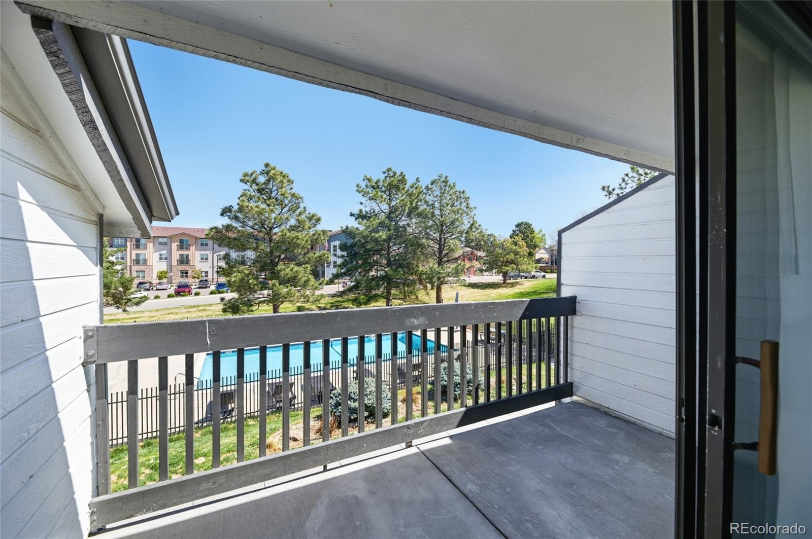 532 Oakwood Drive Unit B207