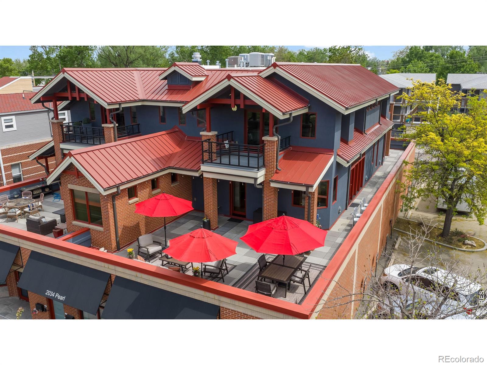 2034 Pearl Street Unit 200