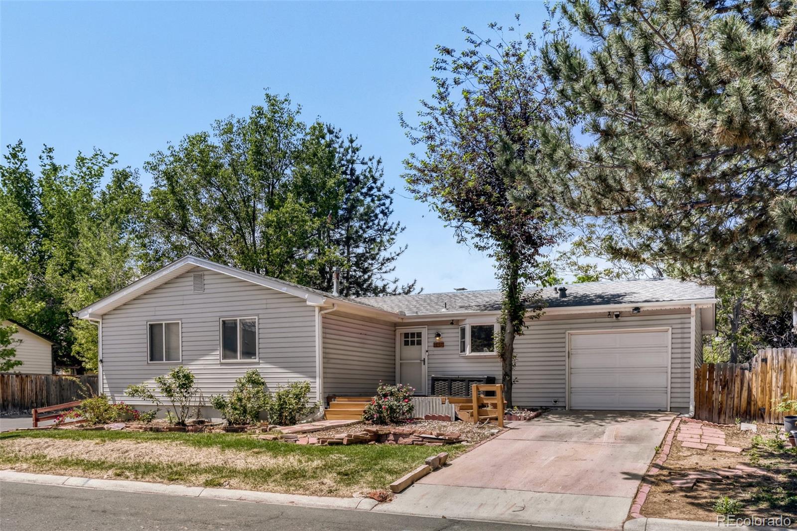 445 Hickory Place