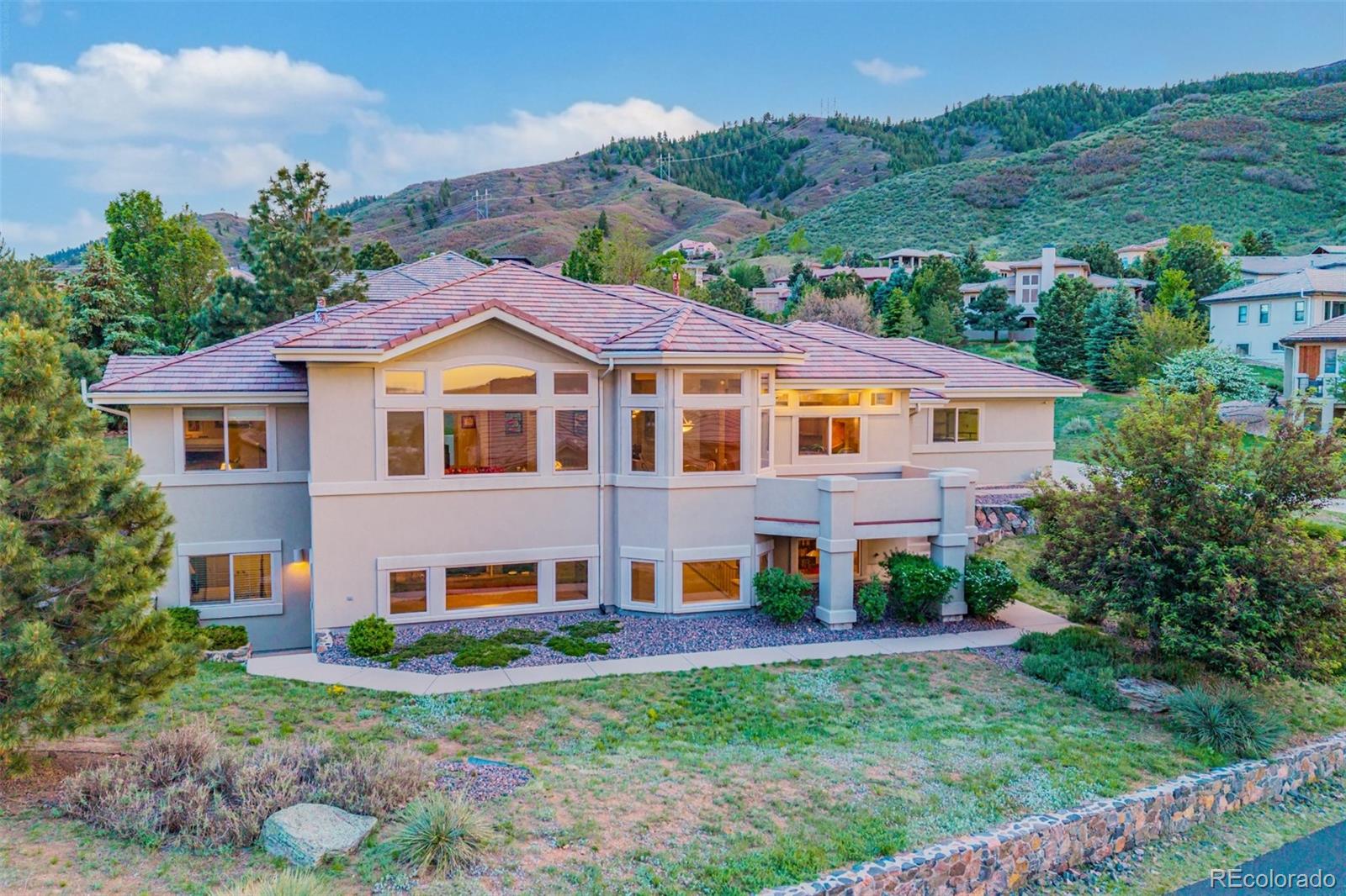 11164 W Yucca