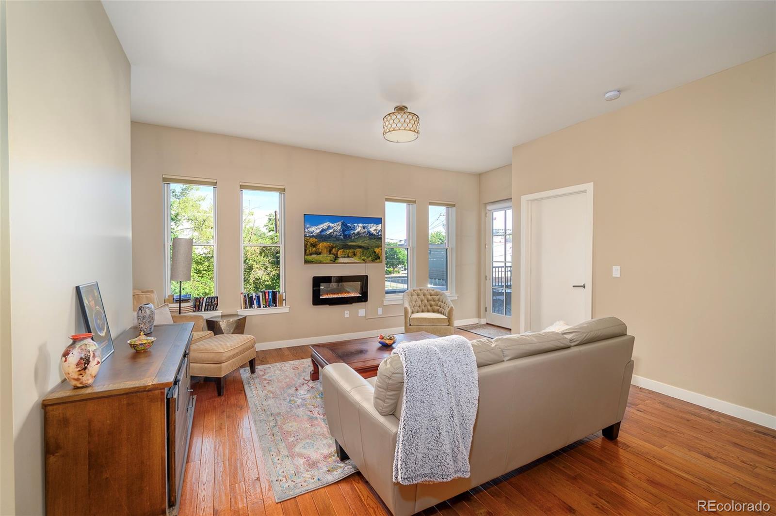 410 Acoma Street Unit 203