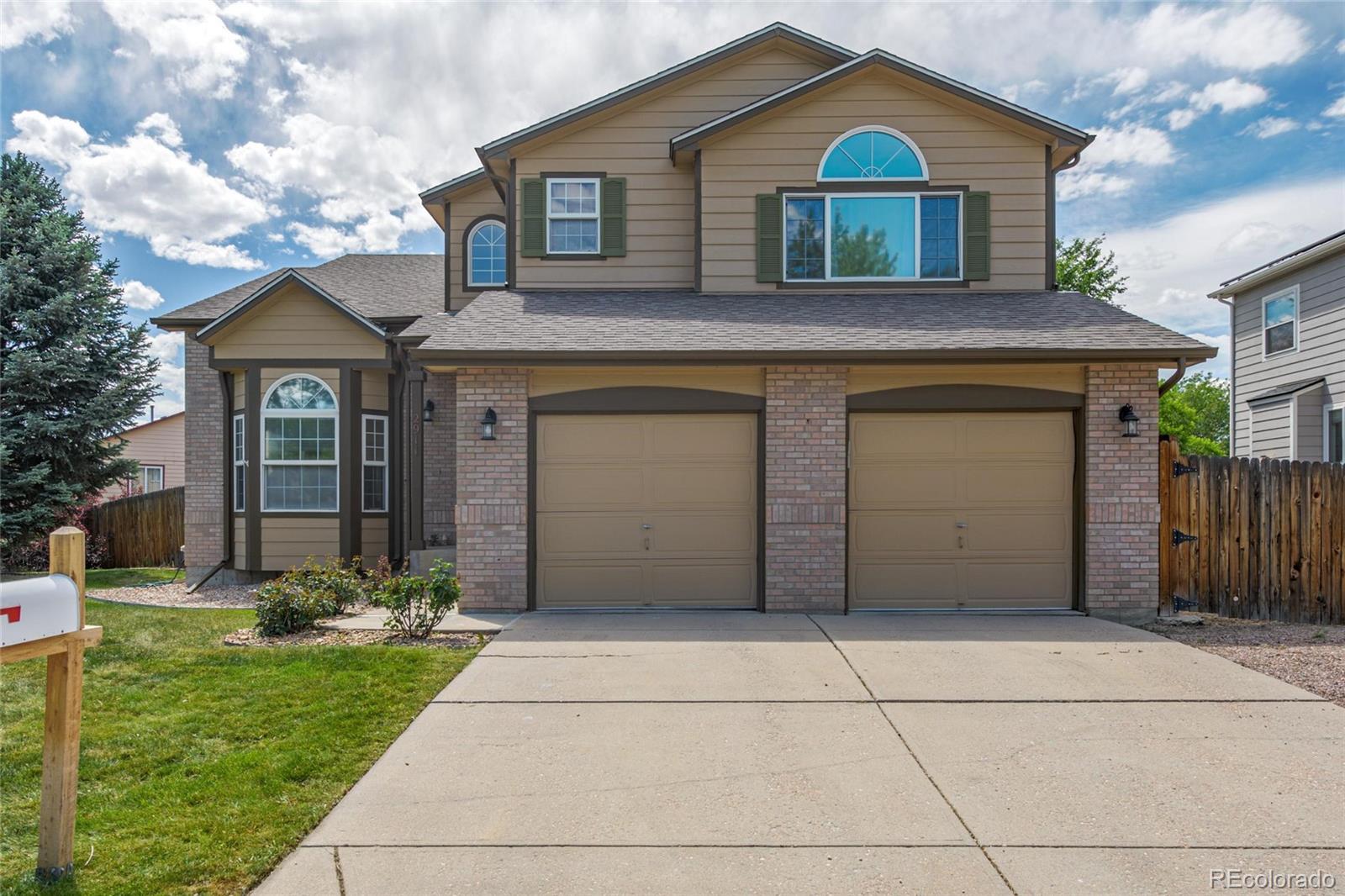 2911 N Princess Circle