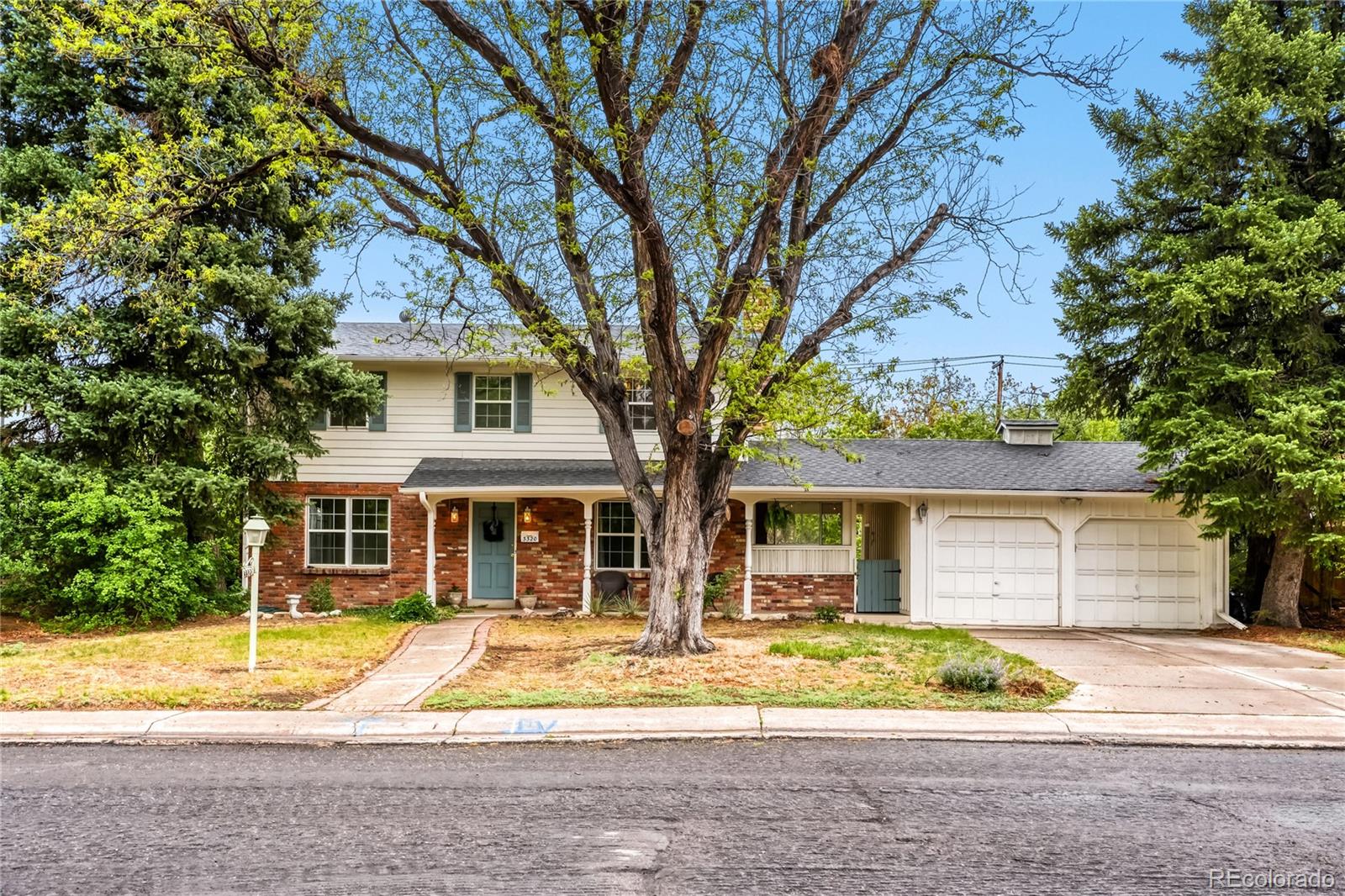 3320 S Locust Street