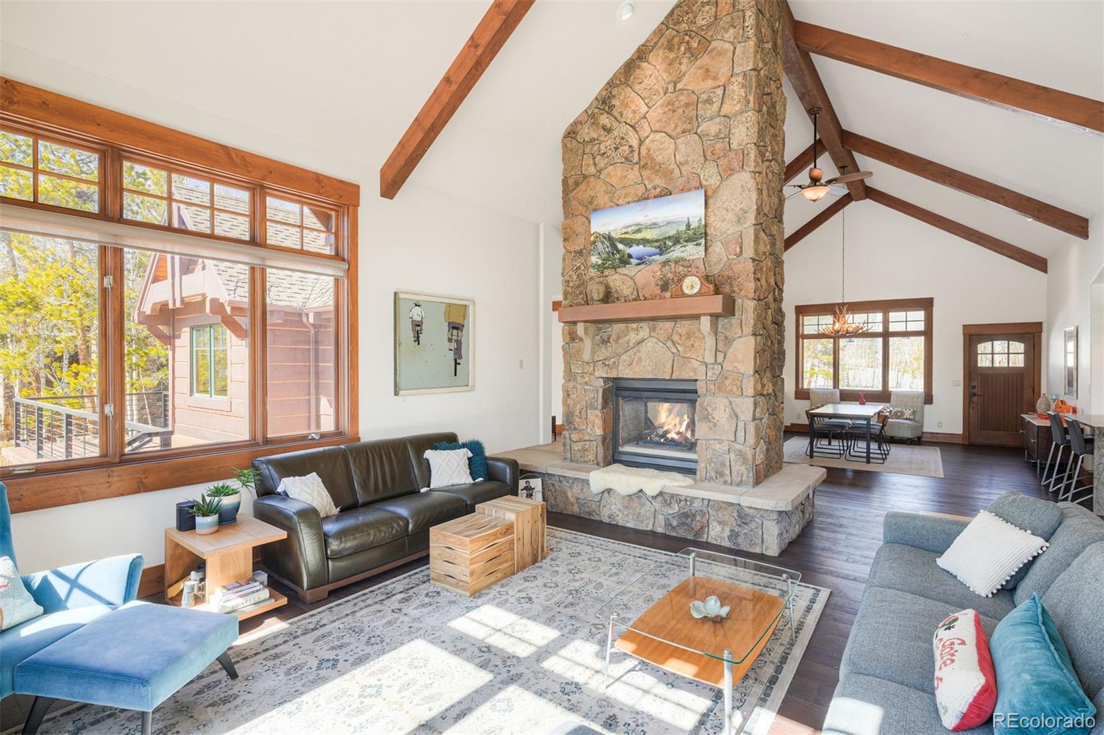 1725 Falcon Drive