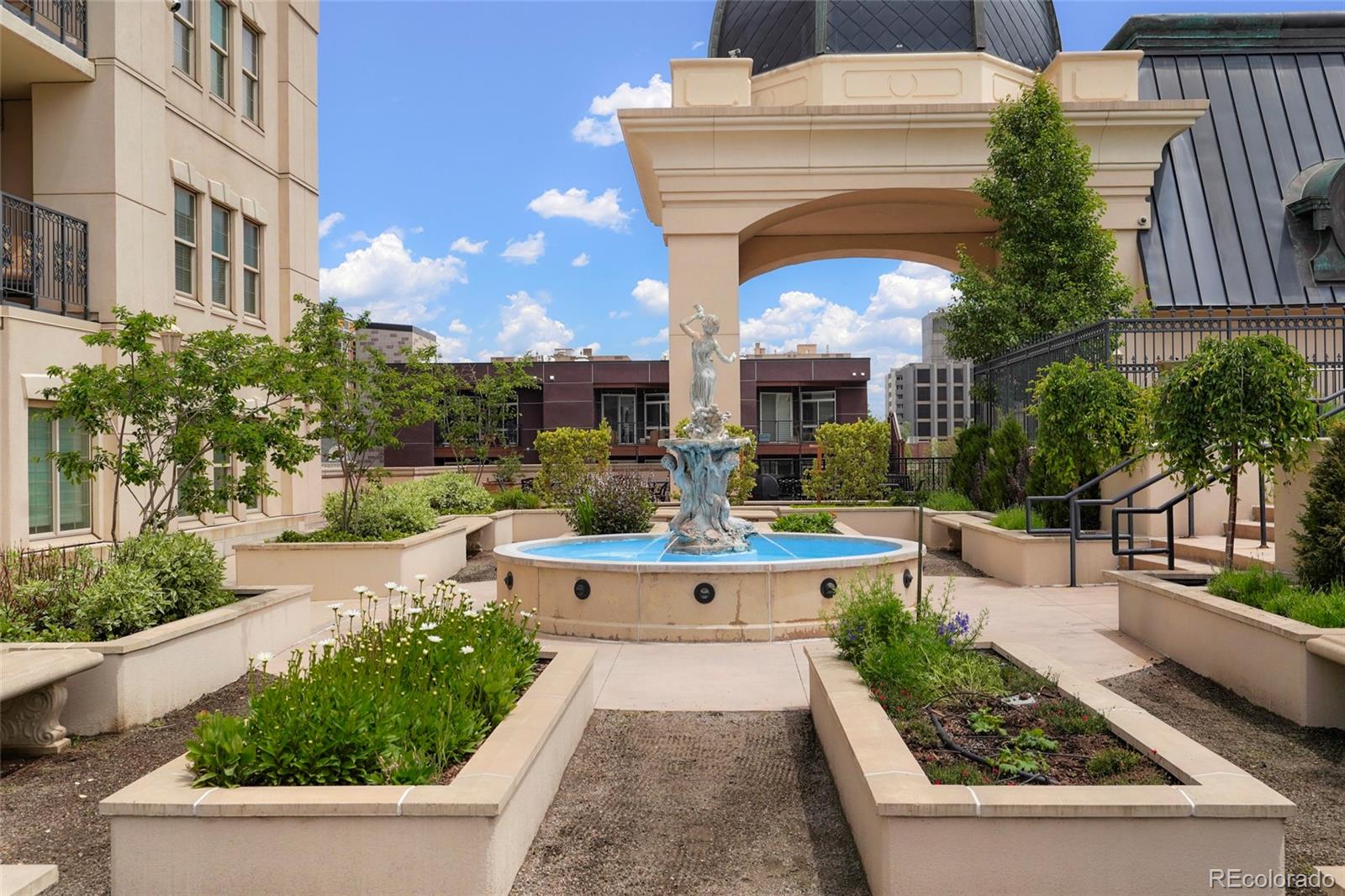 925 N Lincoln Street Unit 6K