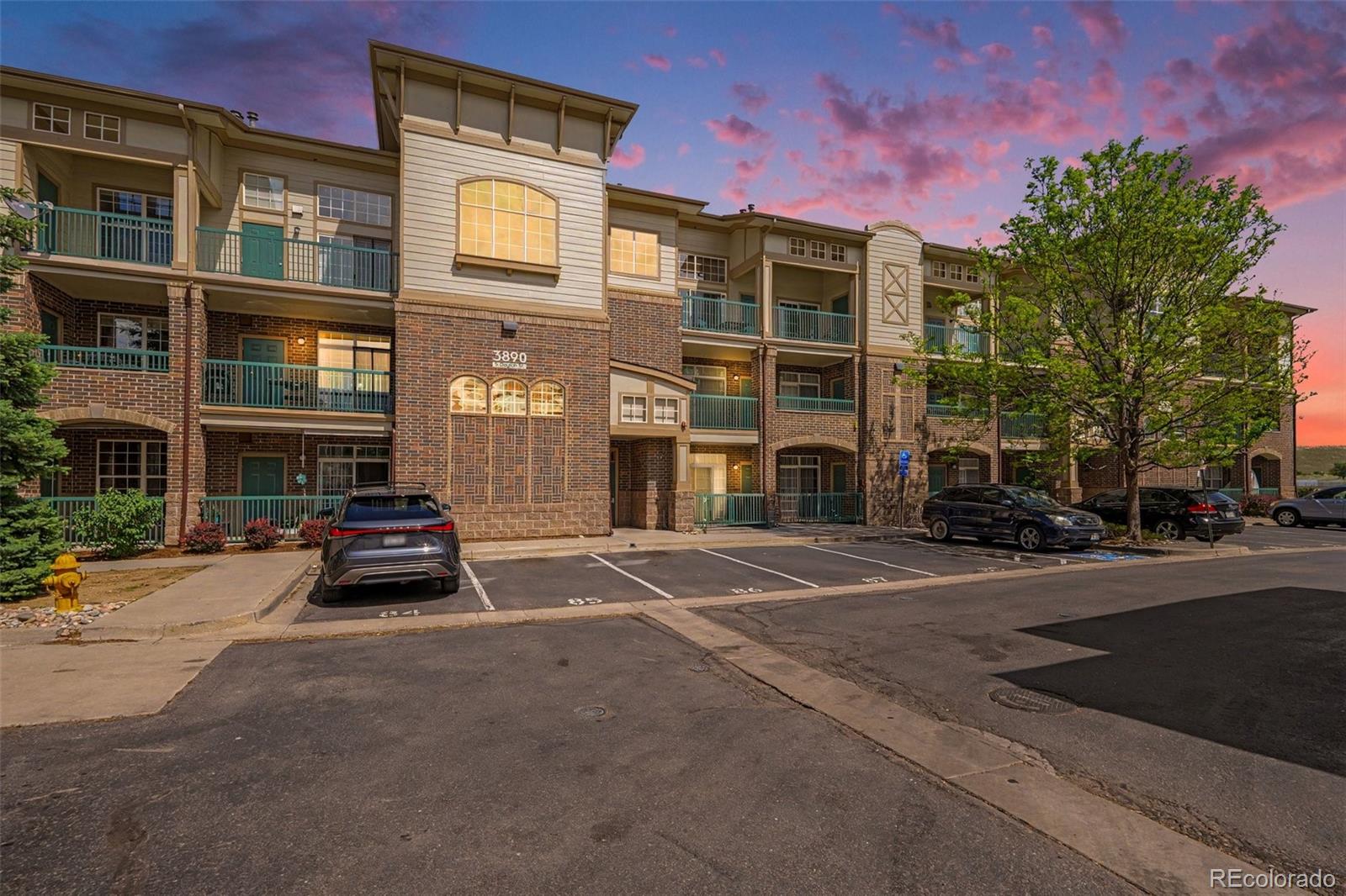 3890 S Dayton Street Unit 103