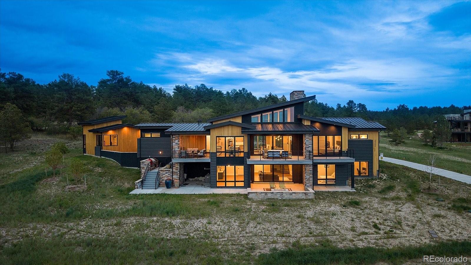 2380 Fox View Trail