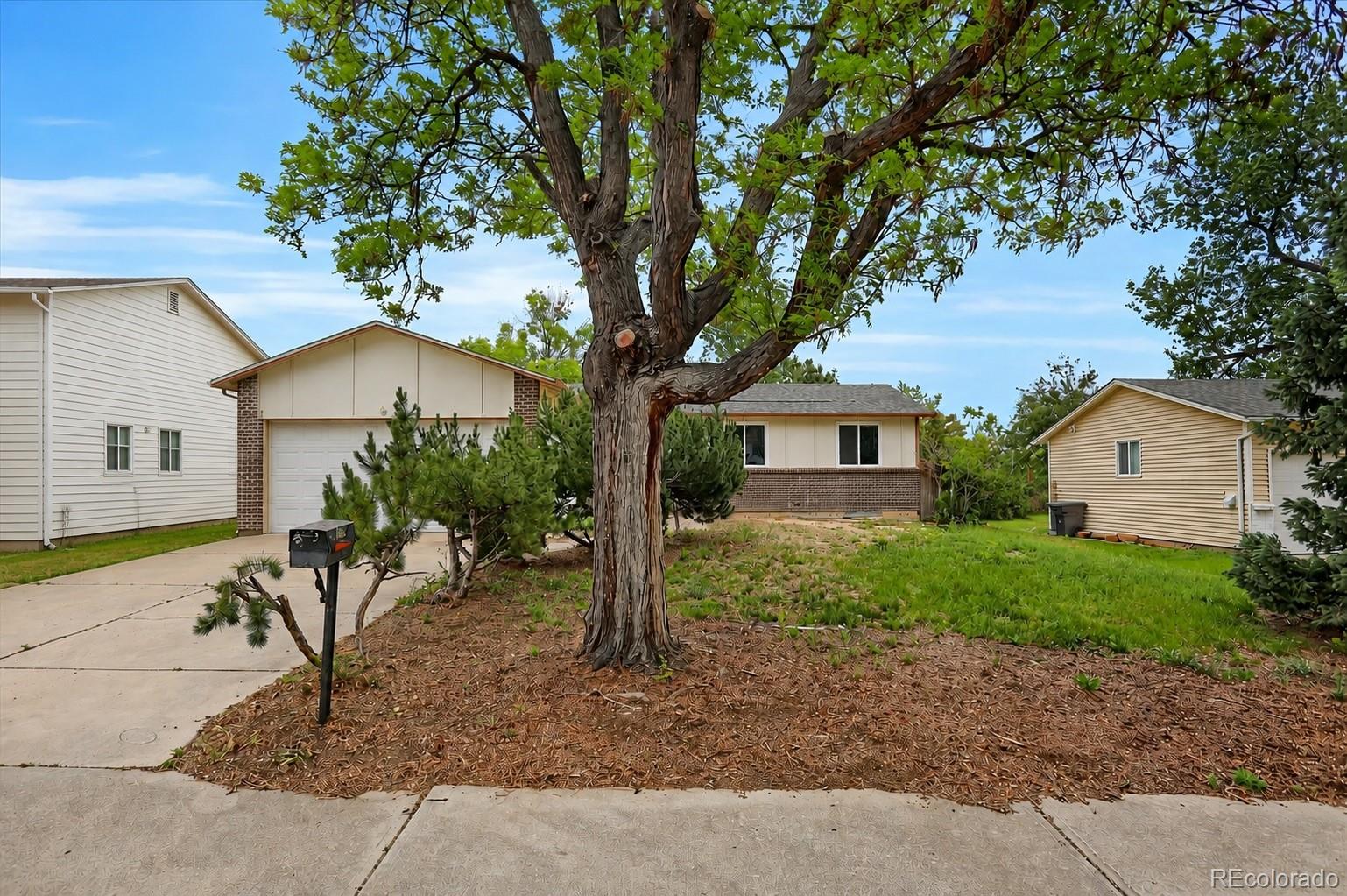 2832 S Mobile Street