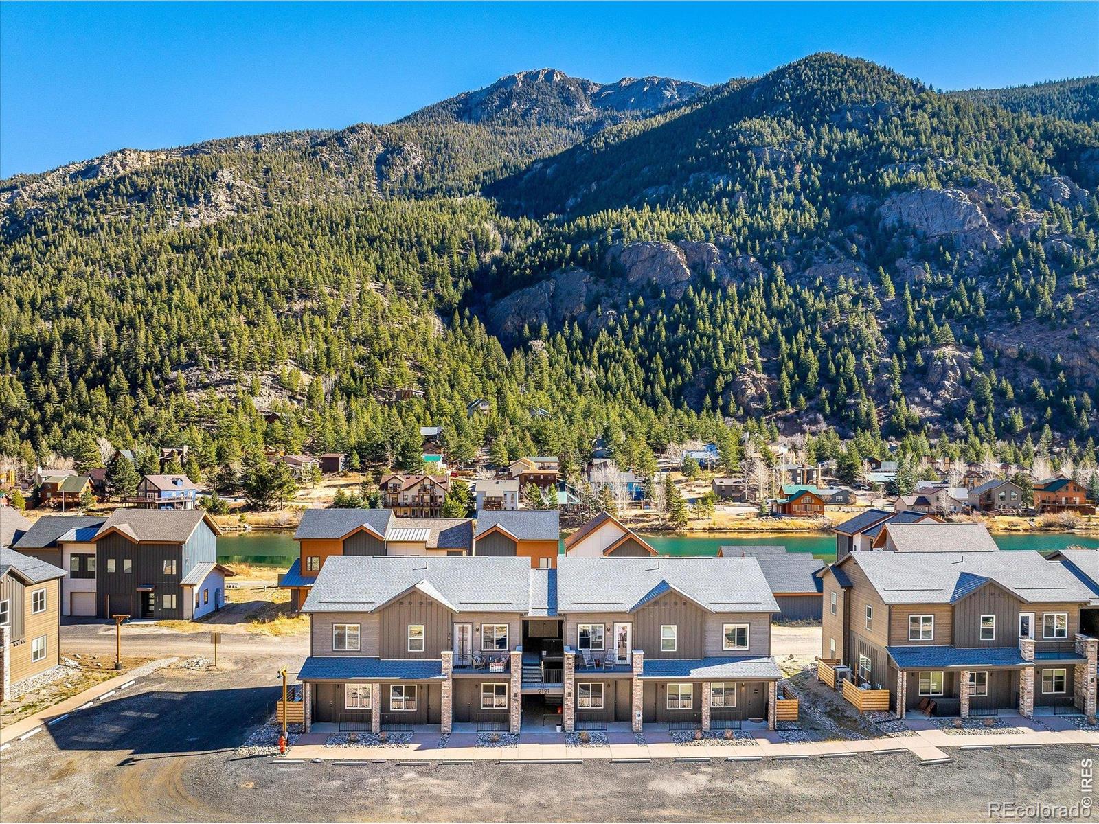 2121 Hummingbird Way Unit 201