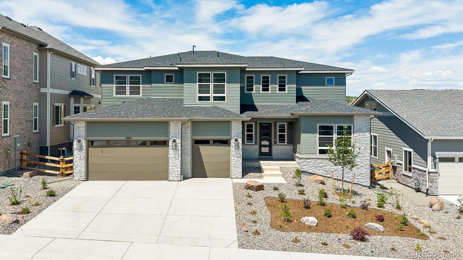 1303 Oleander Street