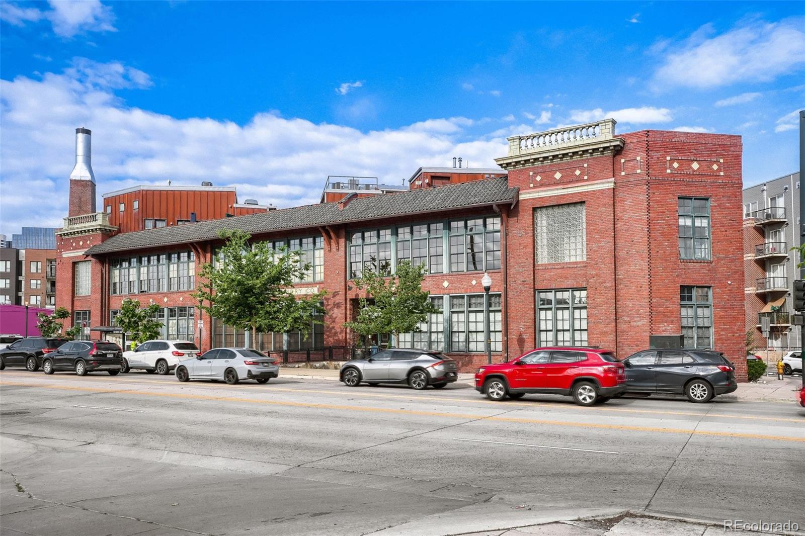 2441 N Broadway Unit 101