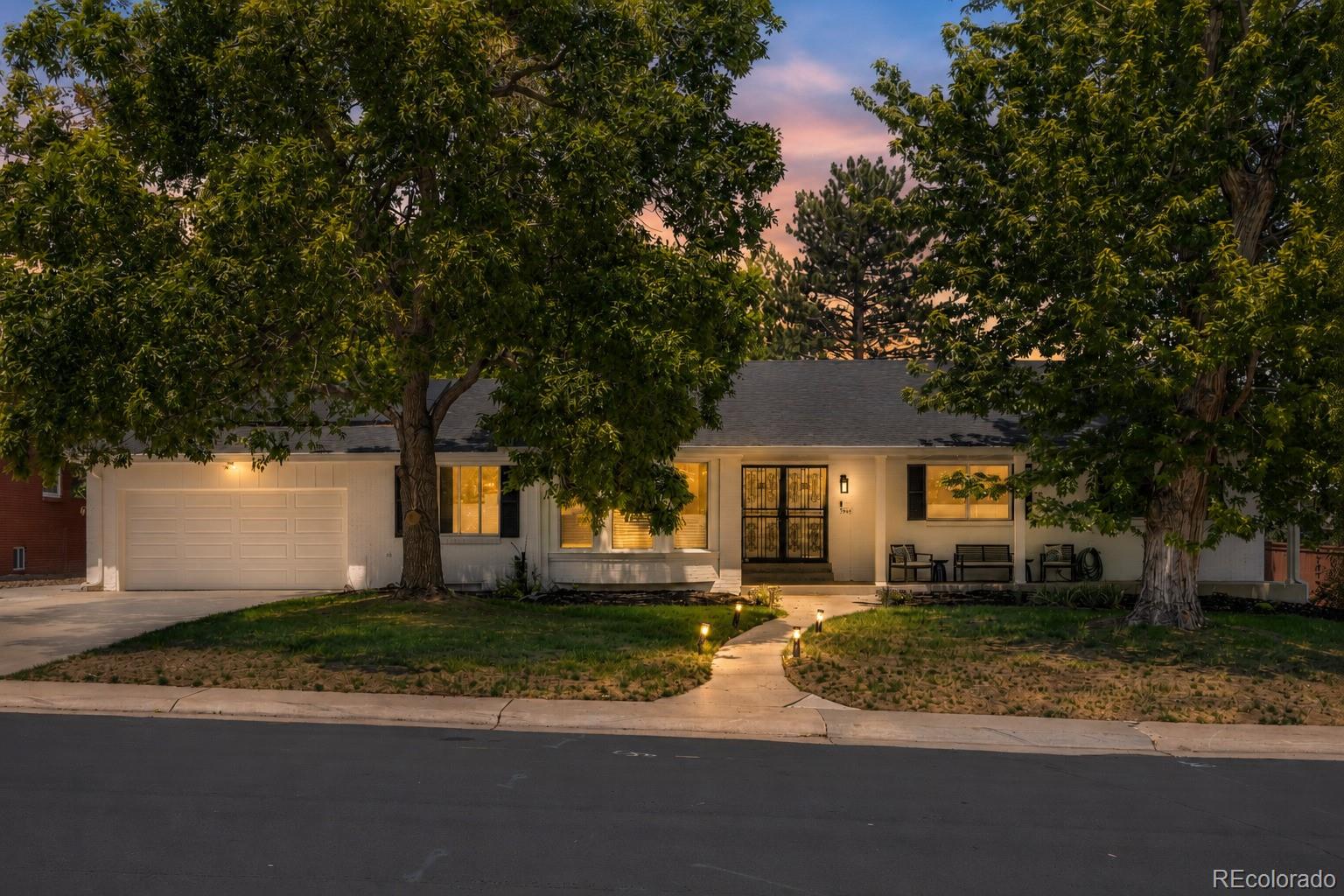 3941 S Hillcrest Drive