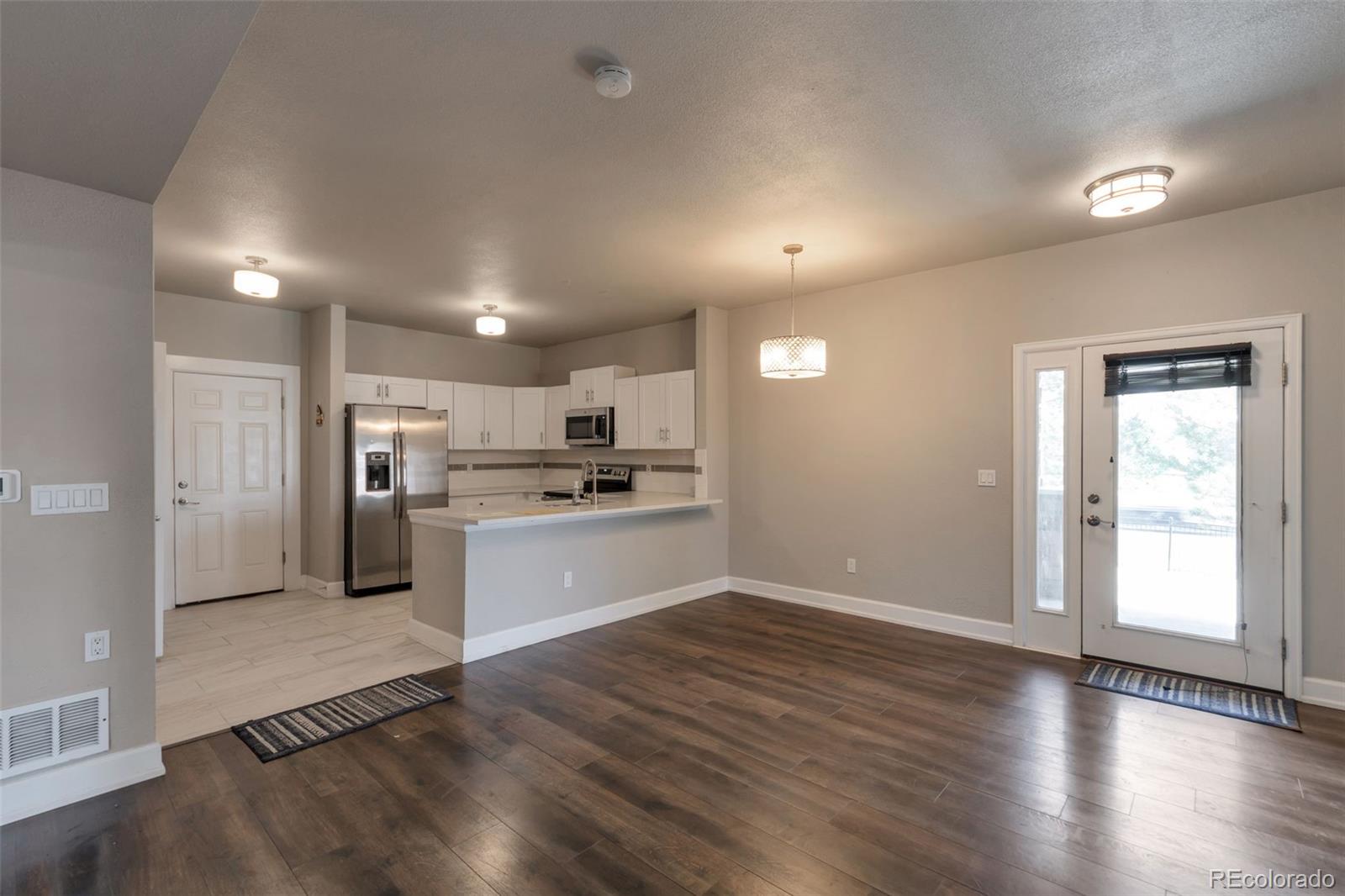 2521 S Bahama Circle Unit B