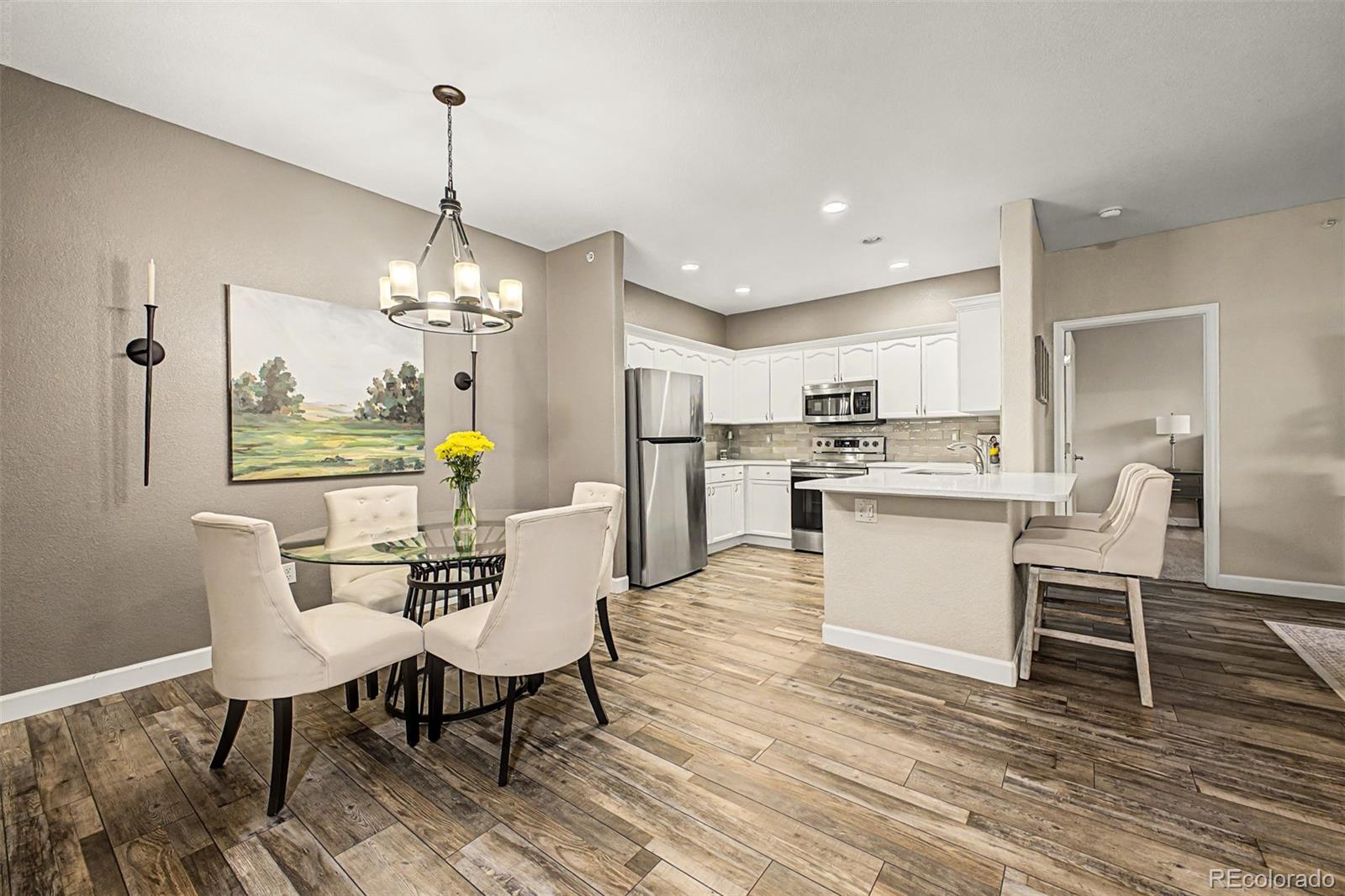 8496 S Hoyt Way Unit 206